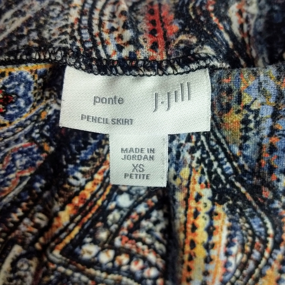 5/$30 EUC J. Jill Ponte Petite Paisley Skirt - Picture 3 of 3